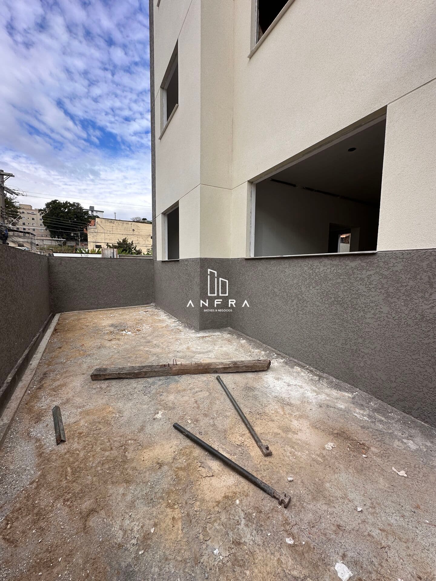 Apartamento privativo na Região do Barreiro em fase de acabamento - 2 Qts e 1 vaga