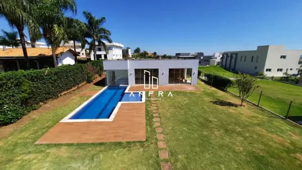 Casa 3 Qts no Serra dos Bandeirantes (Mário Campos)