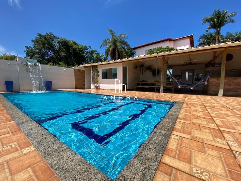 Casa 350m² - 4 quartos (3 suítes) no Quintas da Lagoa