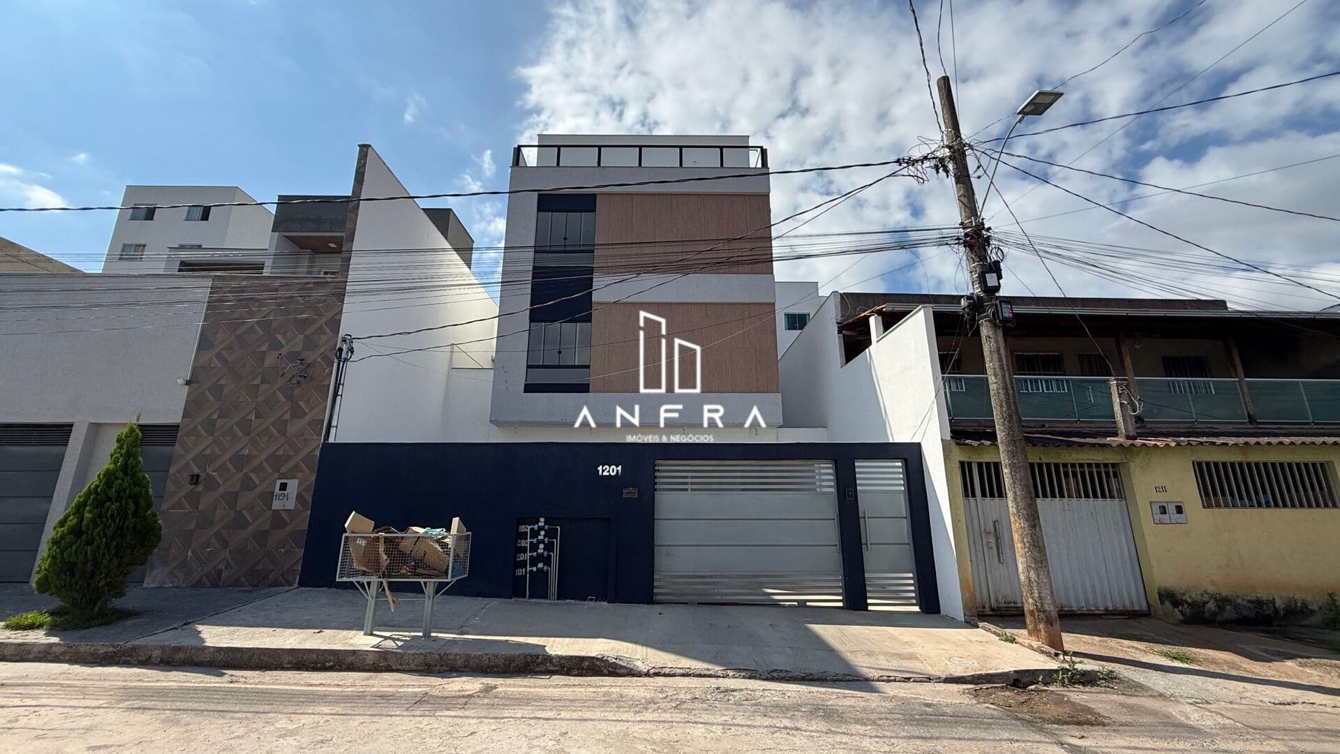 Cobertura 3 Qts e 1 vaga no Recanto Verde, à 5 min. do Centro de Ibirité