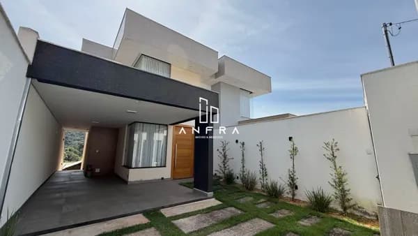 Casa com espaço gourmet no Santa Rosa, em Sarzedo