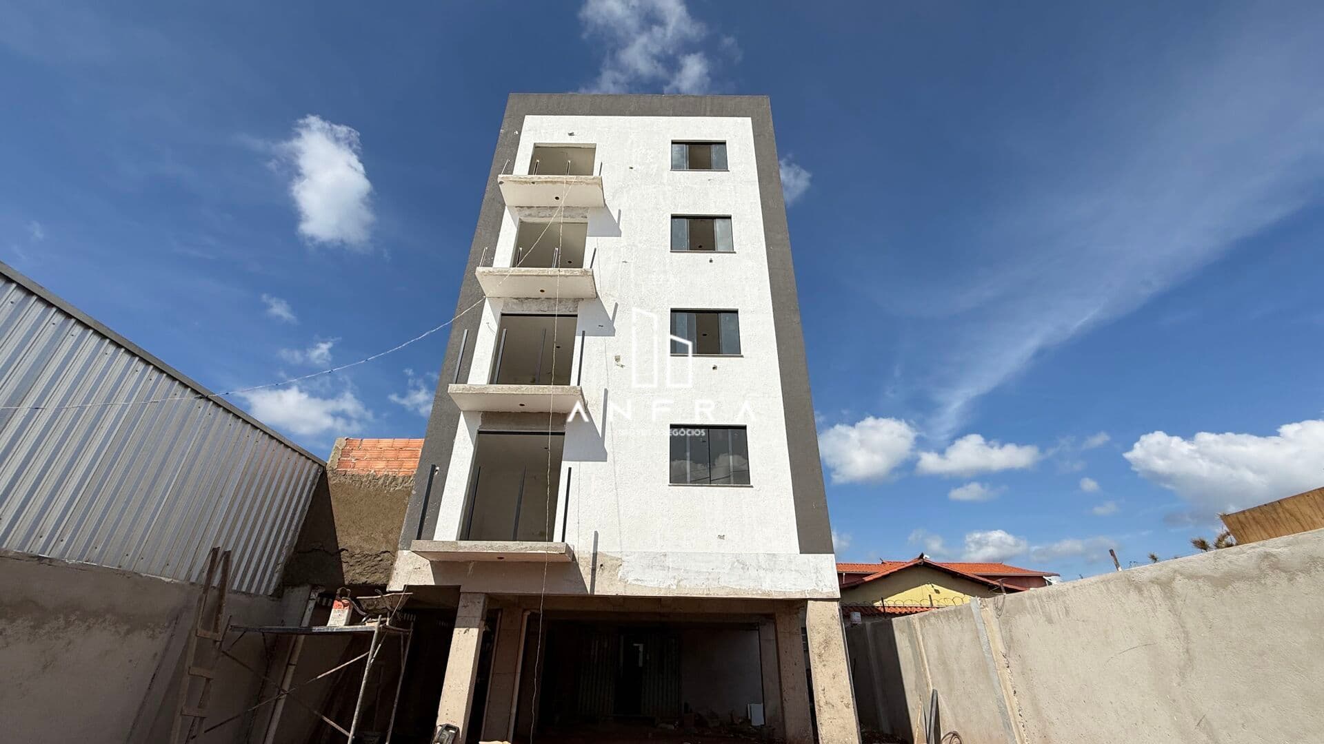 Apartamento em Ibirité com 3 Qts e POSSIBILIDADE DE PARCELAMENTO DA ENTRADA
