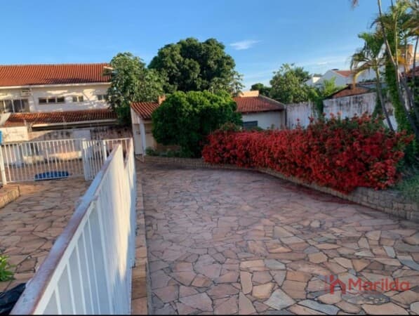 Sobrado em Várzea Grande - Centro Sul