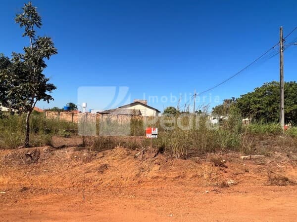 Terreno à venda