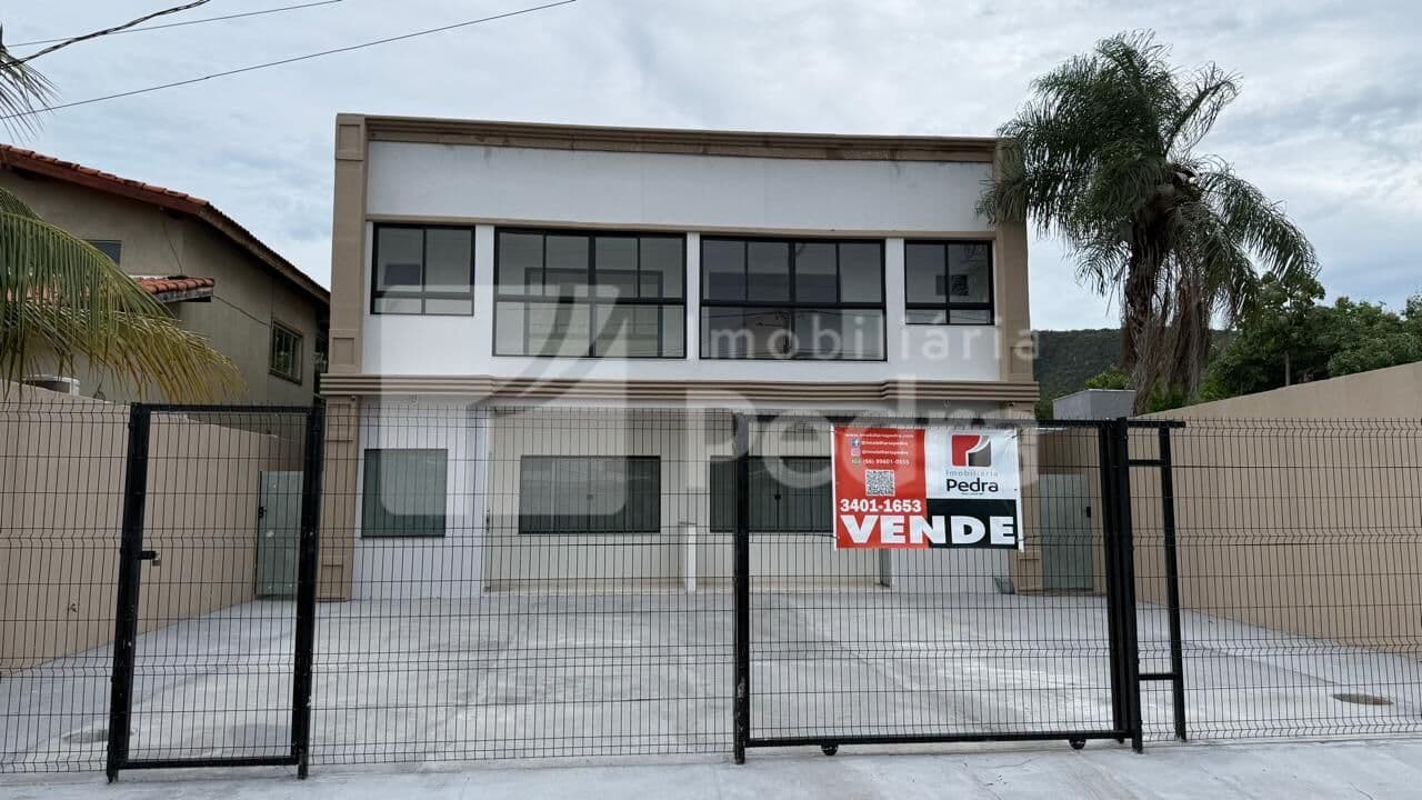 Sobrado Geminado à venda no Jardim Serra Azul