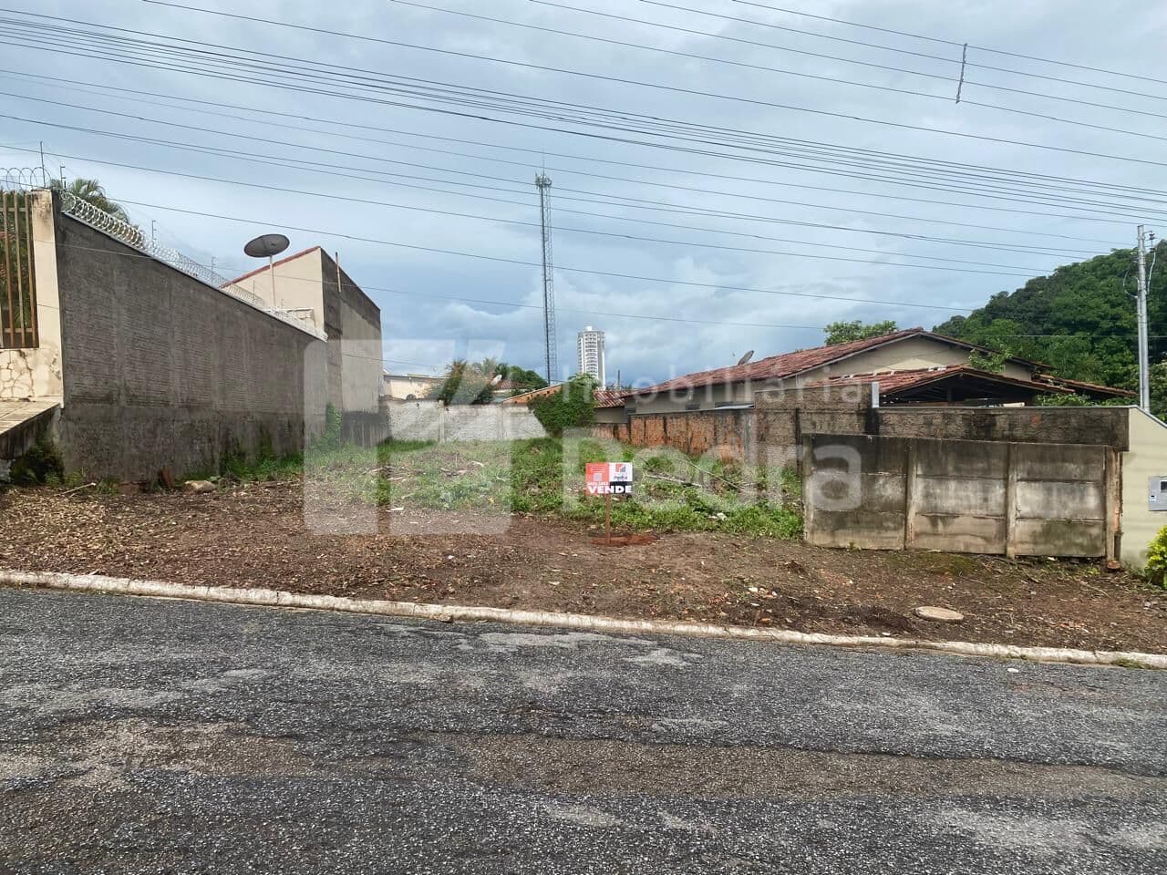 Terreno à venda no Jardim Maria Lucia