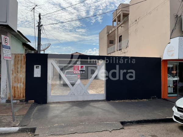 Casa à venda no Centro
