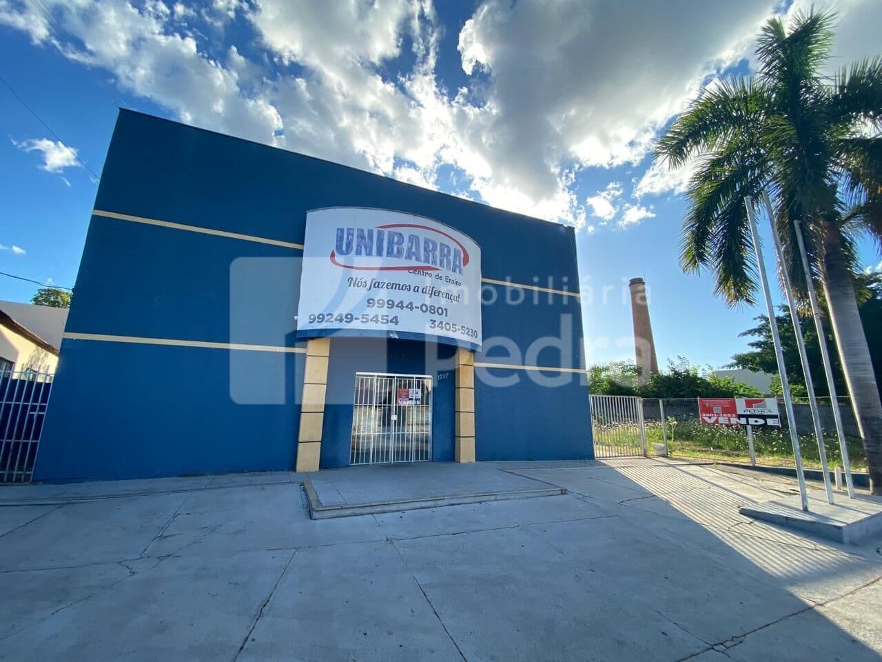 Prédio Comercial à Venda
