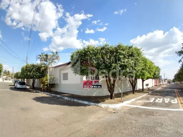 Casa à venda em Aragarças