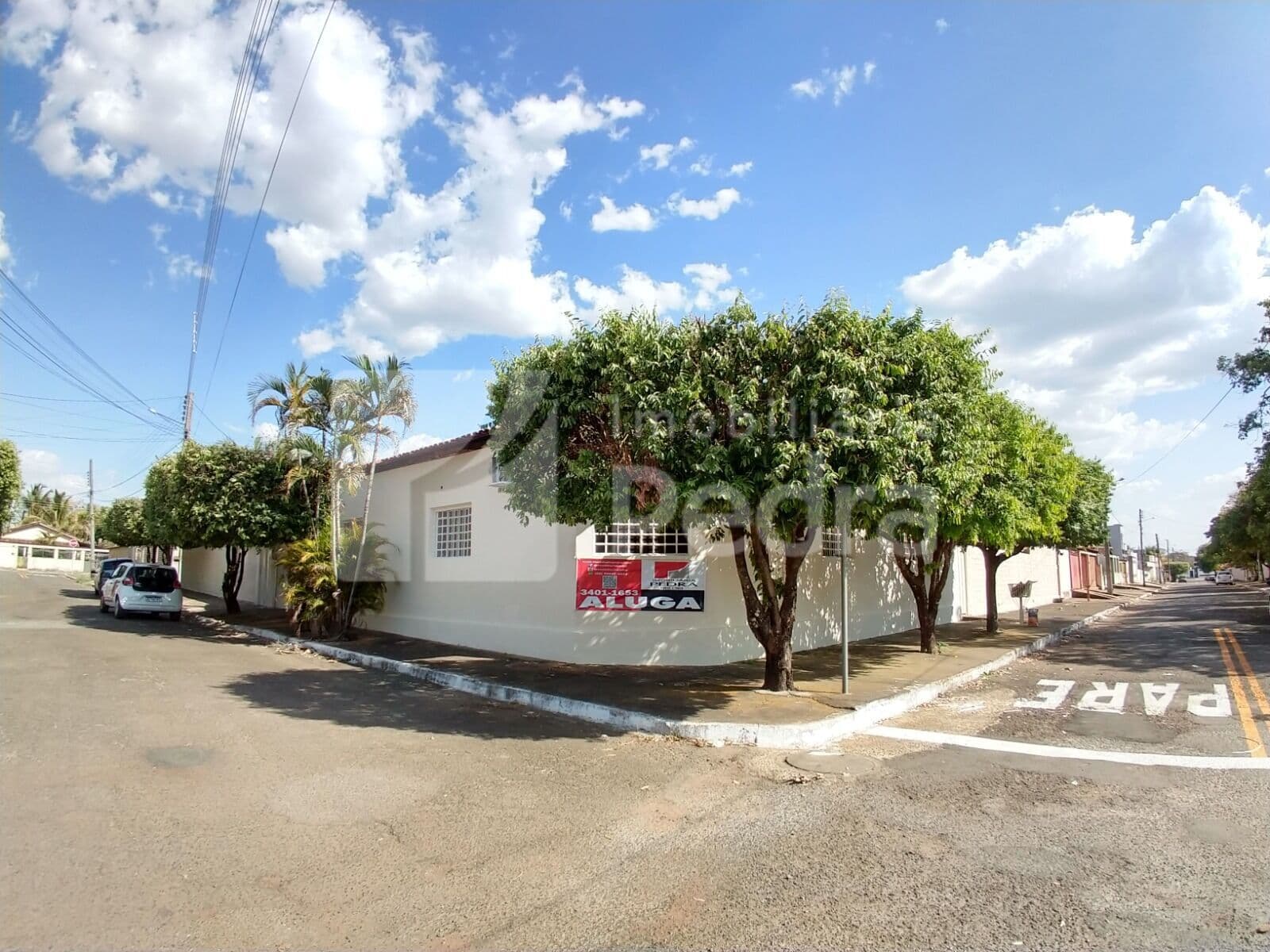 Casa à venda em Aragarças