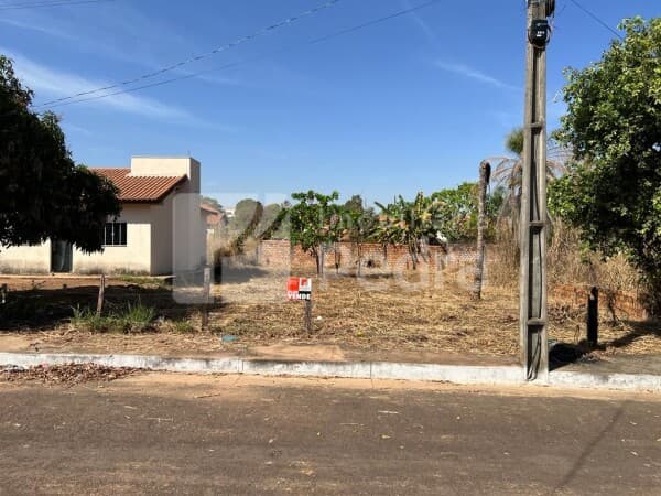 Terreno à Venda