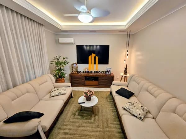 Casa em Jardim Pinheiros, Valinhos/SP