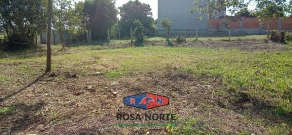 Terreno de 562m2 à venda próximo a lagoa do Quintino Ibiraquera Imbituba/SC