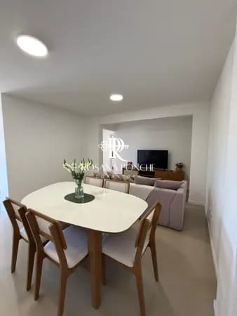 Apartamento mobiliado com 3 dormitórios, sendo 1 suíte e 2 vagas em Bela Vista, São José/SC