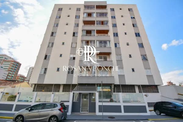 Apartamento no bairro Barreiros, em São José, SC