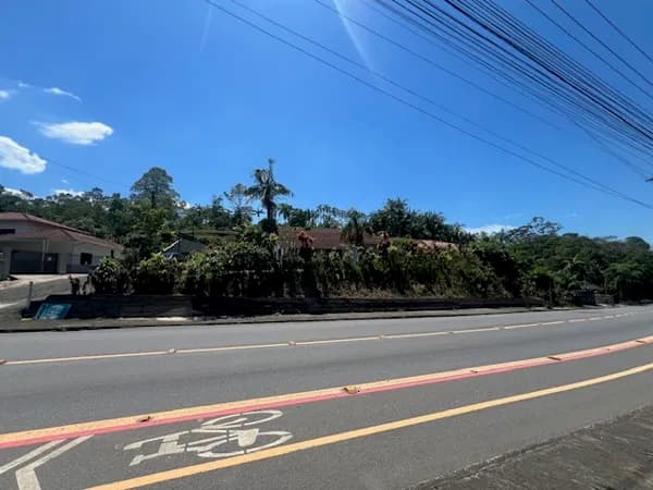 Terreno com 1.333 m2, Joinville SC.