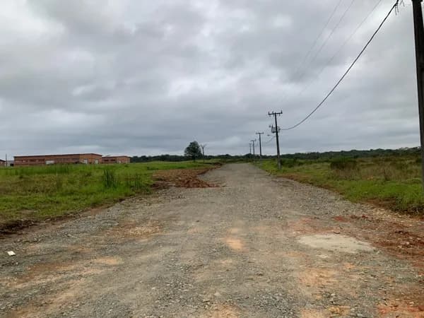 Terreno industrial de 1.000 m2
