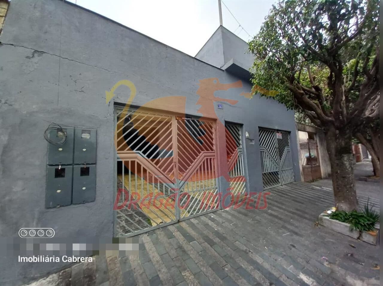 Casa com 4 moradias - PARA RENDA no Jd. Panorama