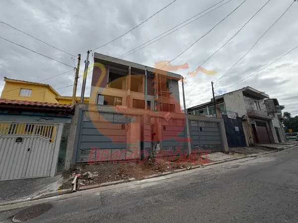Sobrados Novos no Jardim Guairacá c/ 3 Dorms.
