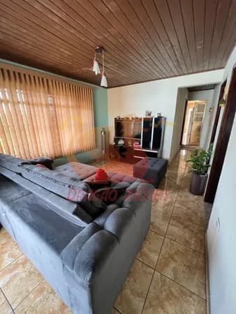 CASA com 3 moradias no Jd. Panorama