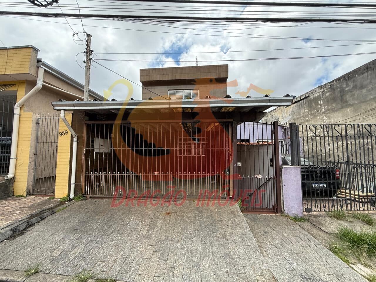IMÓVEL com 2 CASAS NO QUINTAL - VL TOLSTOI