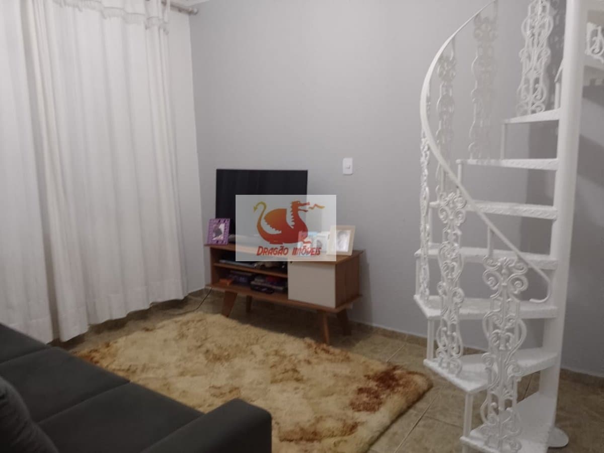 CASA com 2 moradias na Vl Industrial.