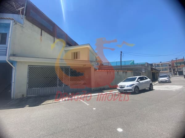 CASA com 2 moradias