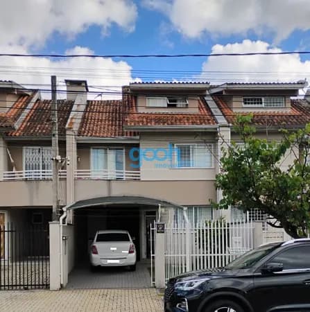 Ótimo Sobrado Triplex no bairro Portão - Curitiba PR