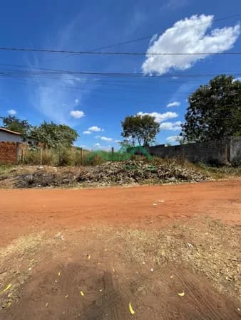 TERRENO - Rua 13 de maio, Nova Caxias