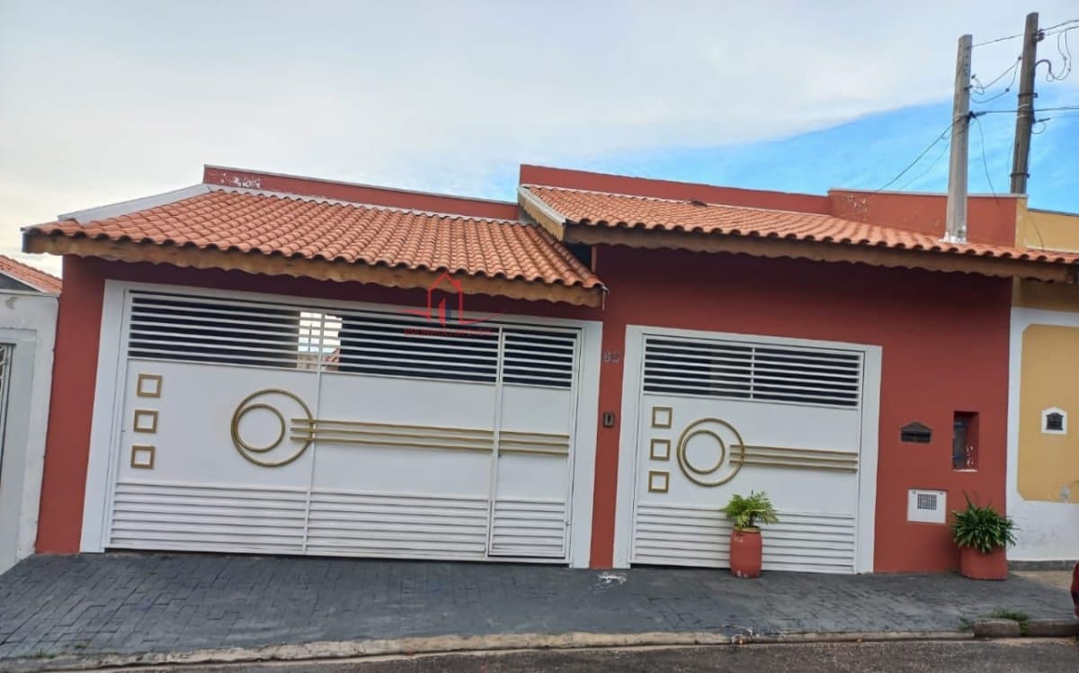 Casa Padrão para Venda em Parque Residencial Eloy Chaves Jundiaí-SP