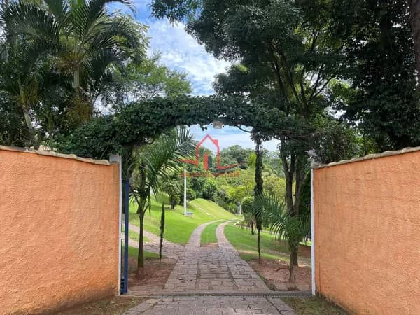 Fazenda/Sítios/Chácaras em Jundiaí - Traviú