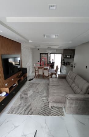 Casa Sobrado para Venda em Jardim Santa Adelaide Jundiaí-SP