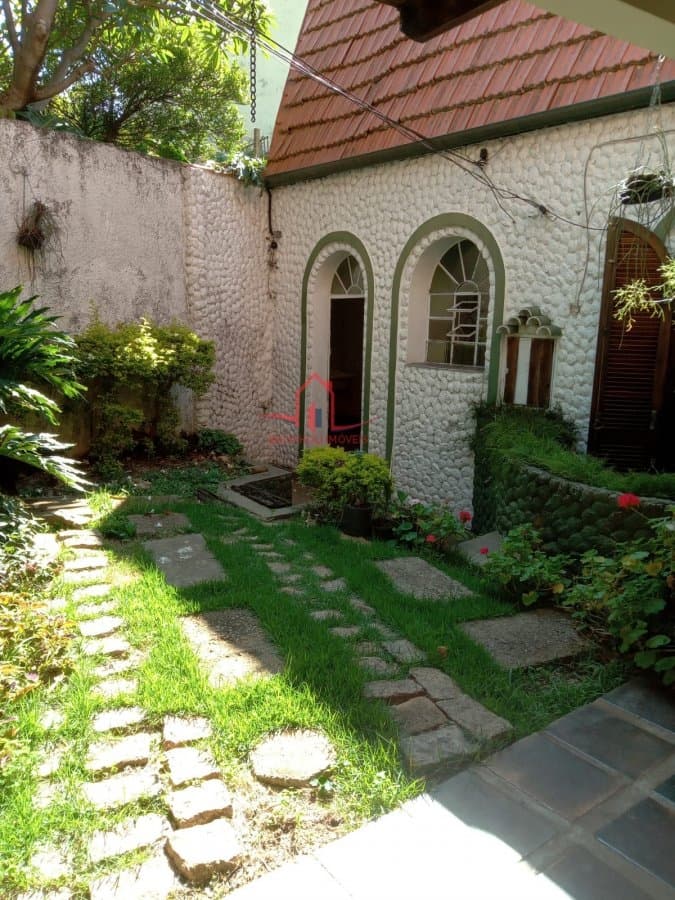 Casa Padrão para Venda em Vila Vianelo Jundiaí-SP
