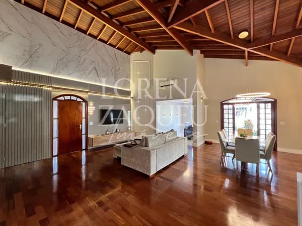 Casa Alto padrão com dois terrenos no Parque Santa Cândida em Araras/SP