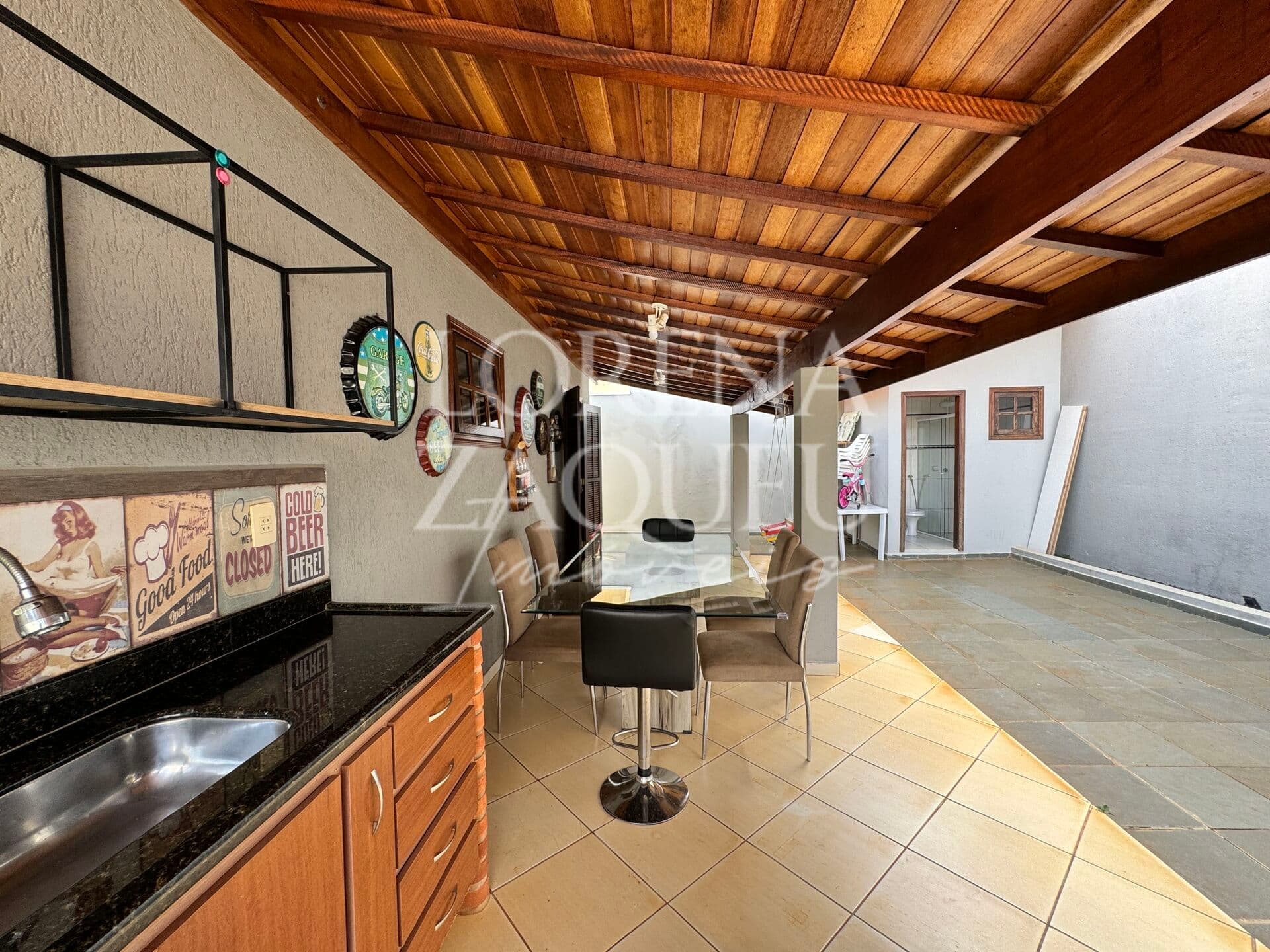 Excelente casa térrea com 3 quartos no Jd.Rosana