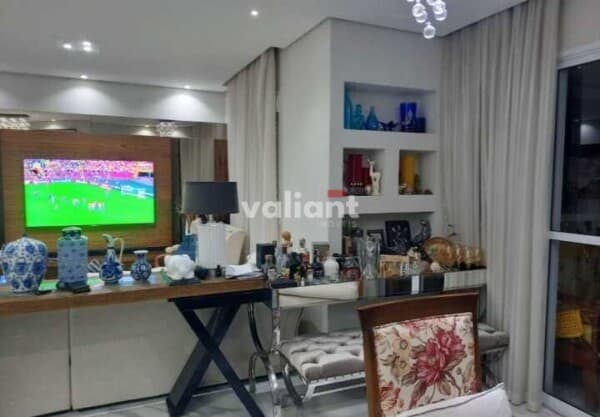 Apartamento 107m², 2 Vagas, Sala Ampliada no Tatuapé/SP
