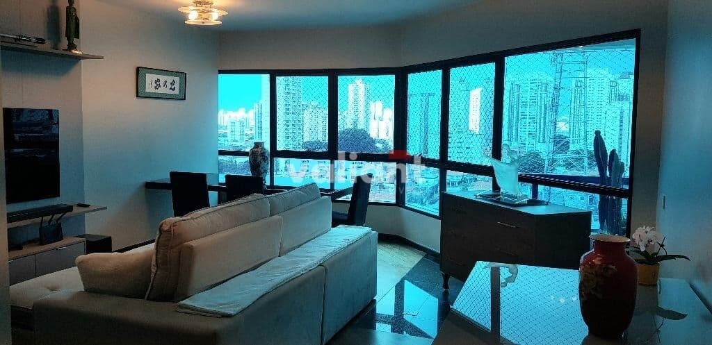 Edifício San Rafael - Apto com 132 m2 de Área Útil, 03 Dormitórios, sendo 01 Suíte, Sala Ampla, Varanda na Suíte, Andar Alto, Vista Livre, 03 Vagas de Garagem Determinadas e Depósito.