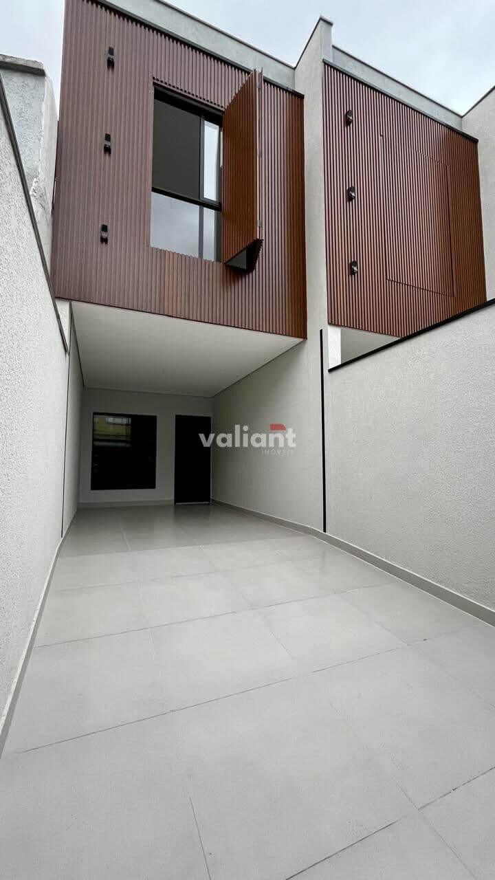 Sobrado Novo 3 Suites 2 Vagas para Venda na Vila Ré/SP