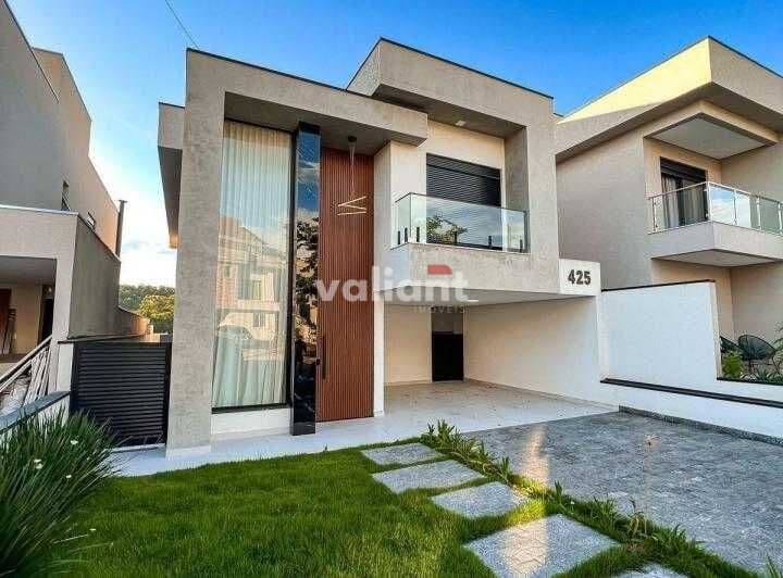 Linda Casa em Condomínio Pronta para Morar em Santana de Parnaíba, SP