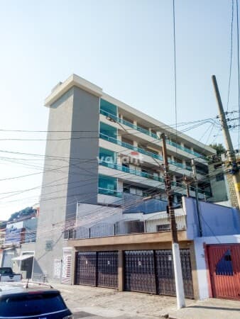 Apartamento novo no Jardim Triana