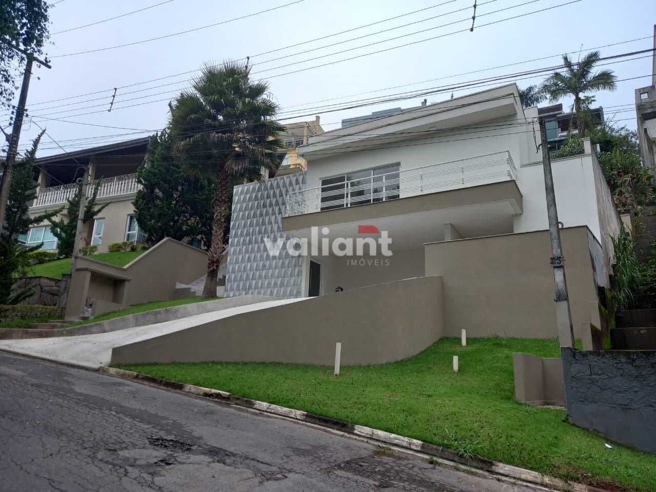 Casa Nova 3 Suítes a Venda no Condominio Arujá Hills 3/SP