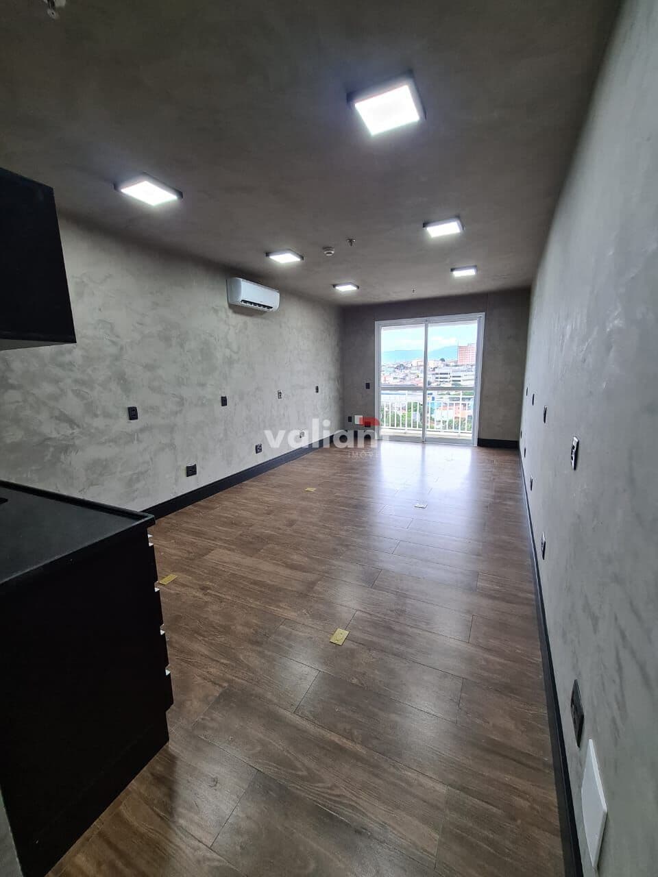 Oportunidade Sala Comercial Reformada - 32m² Limão, SP