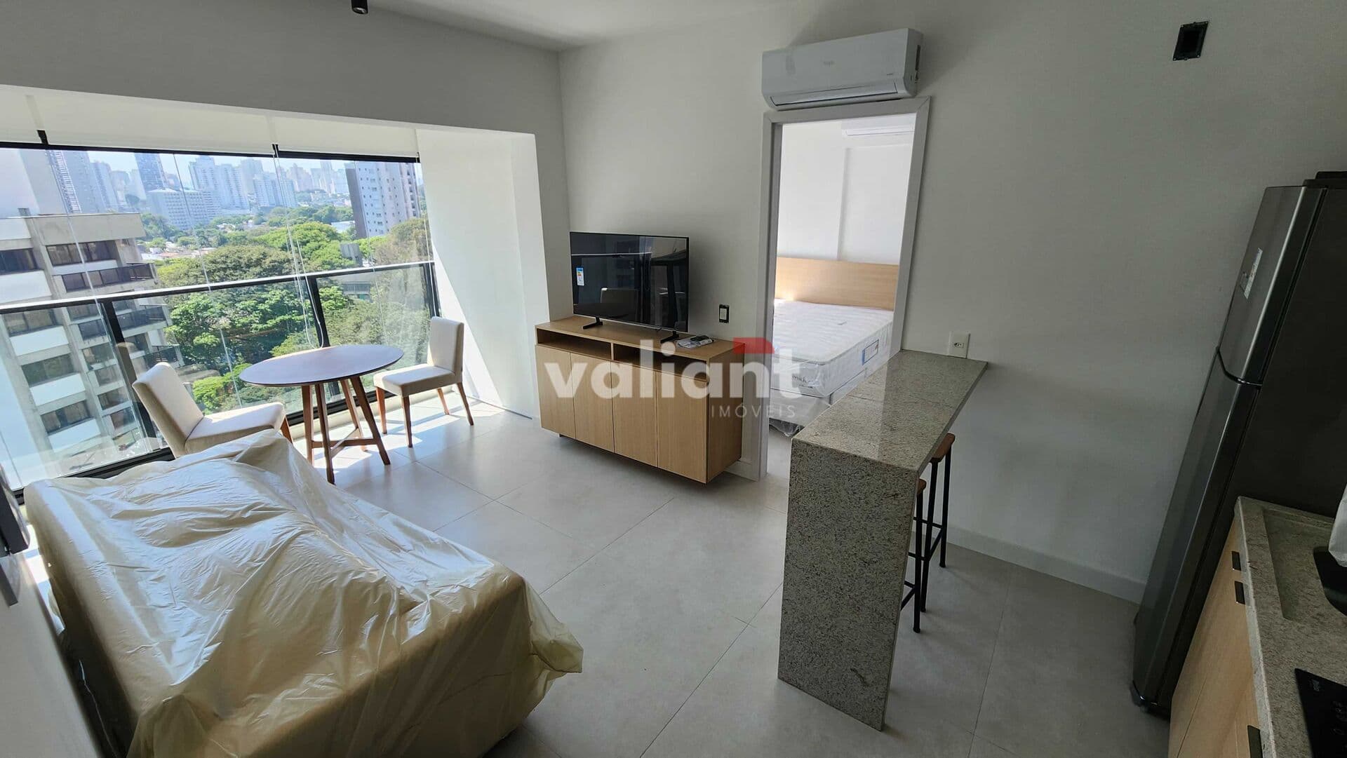 Locação em Moema | 1 dorm c/vaga | Mobiliado