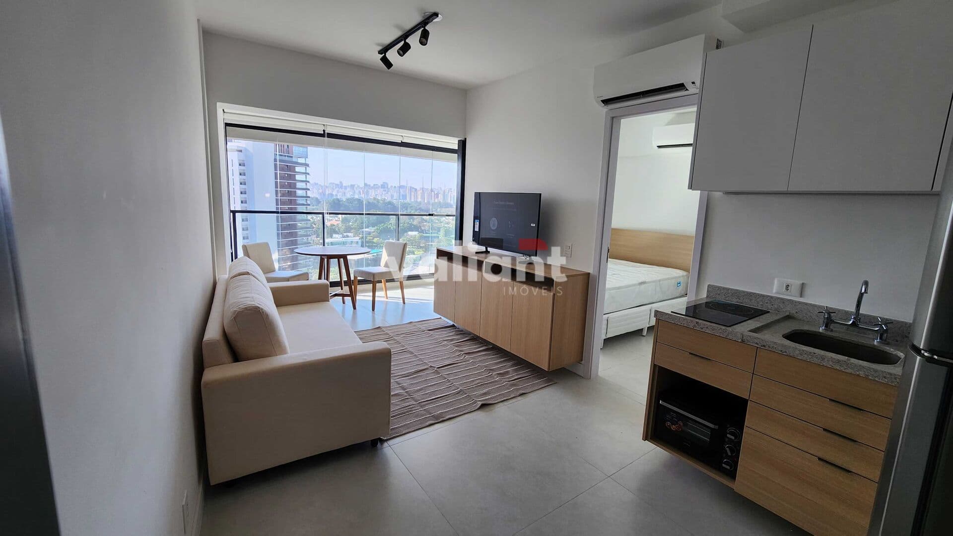 Locação em Moema - 1 Dorm c/ vaga