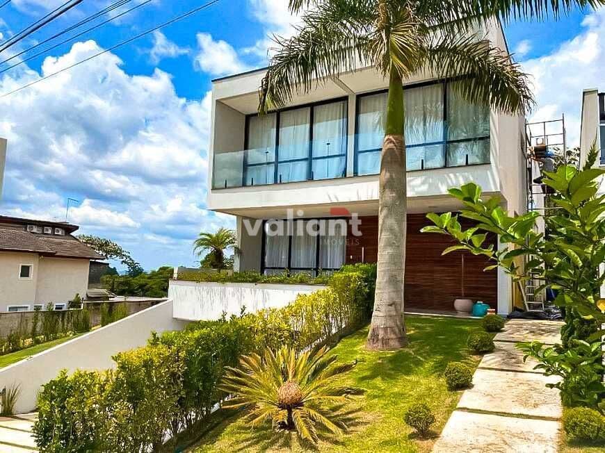 Linda Casa Alto Padrao a Venda em Arujá/SP