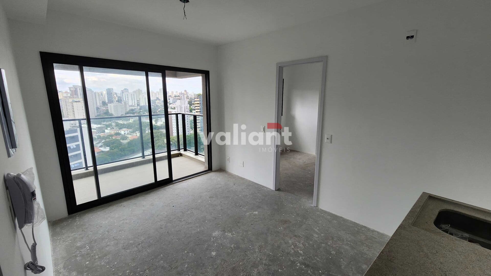 Apartamento 1 Dormitório c/vaga em Moema - 35m²