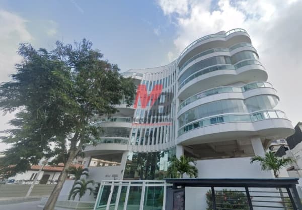 Cobertura Duplex, na Passagem, em Cabo Frio/RJ
