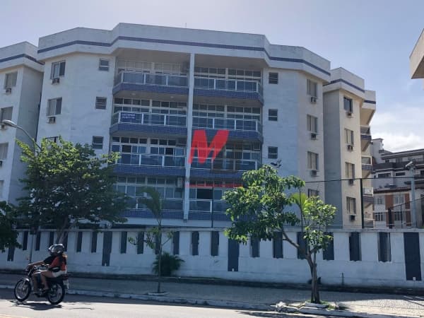 Apartamento Frente Mar, no Centro de Cab Frio/RJ