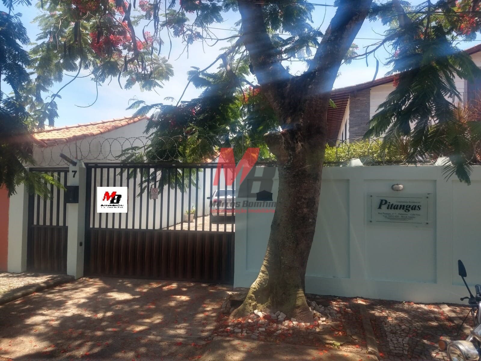 Casa de Condomínio em Cabo Frio - Palmeiras
