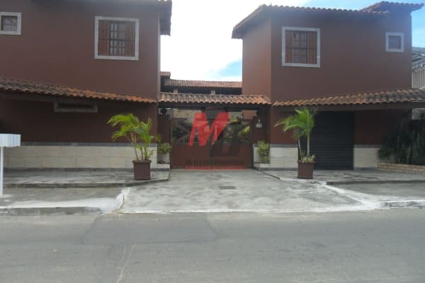 Casa Alto Padrão Ogiva com Casa Principal, 2 Edículas e 1 Loft